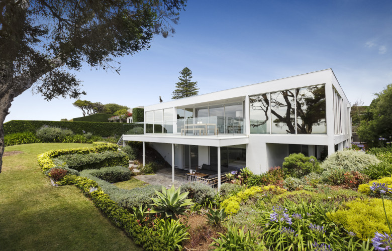 Clifftop Portsea home on land once owned by Harold Holt for sale The